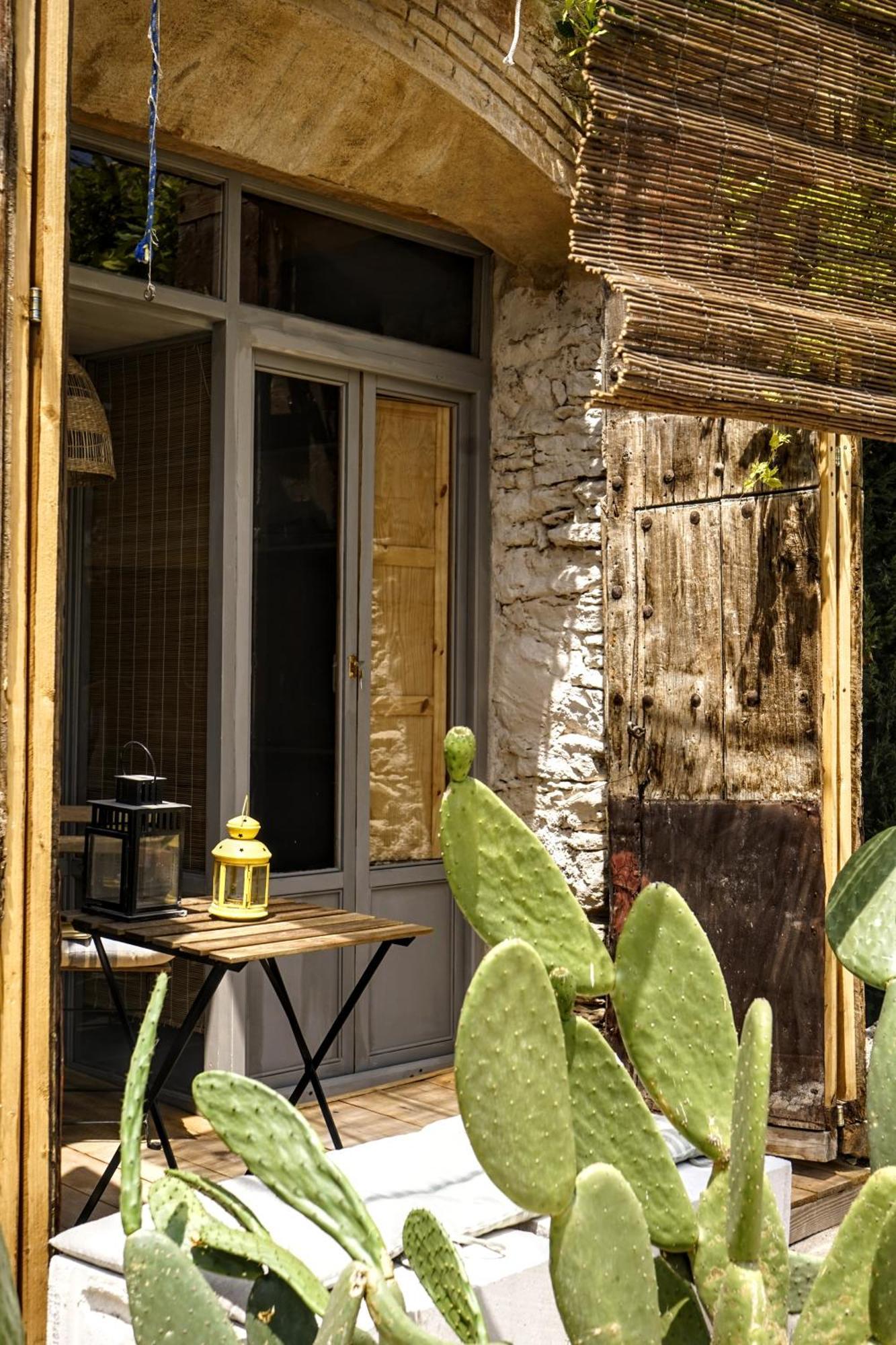 Can Tat, Loft In A Old Coach House Sant Jordi Desvalls 外观 照片